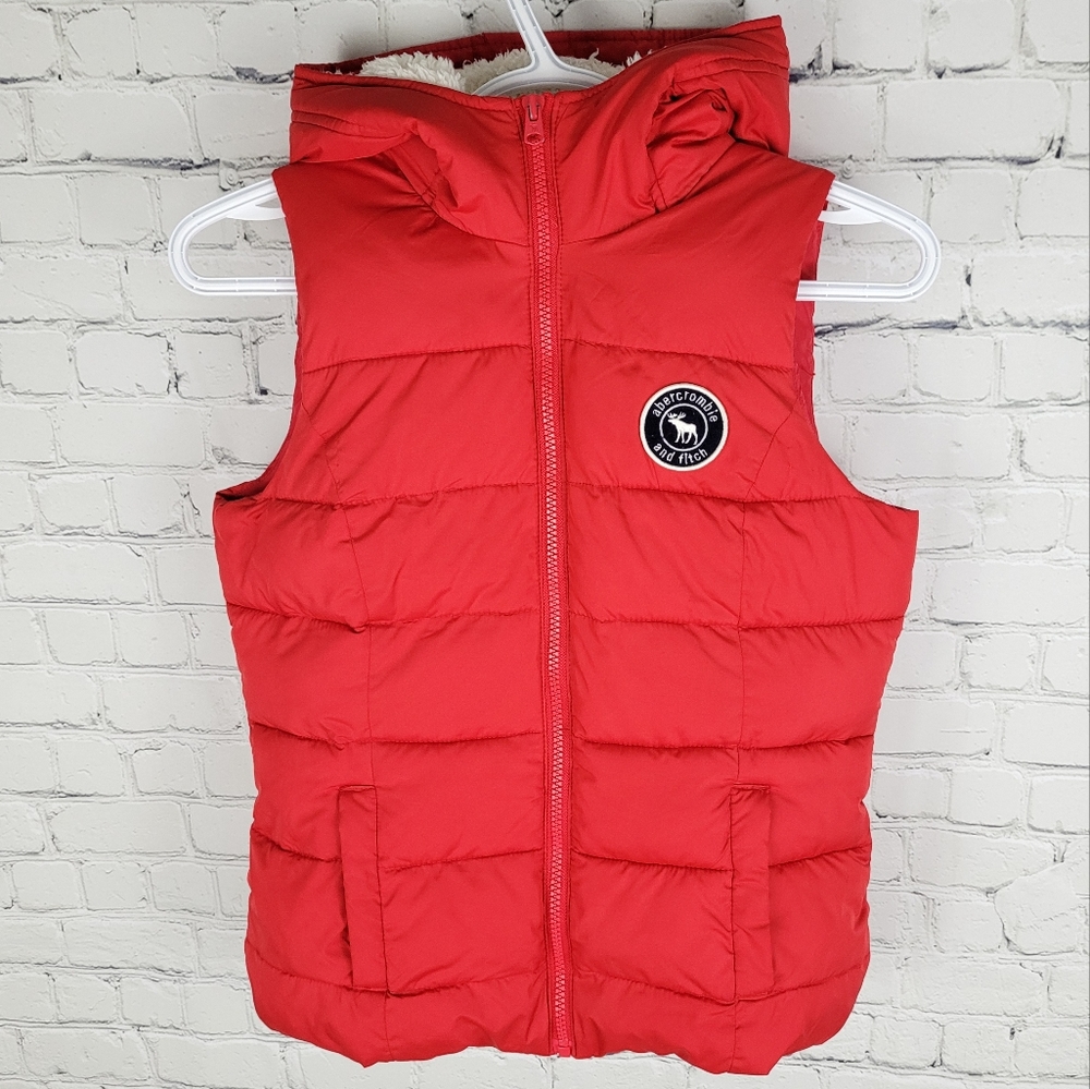 ABERCROMBIE KIDS | quilted hooded puffer sherpa lined zip vest